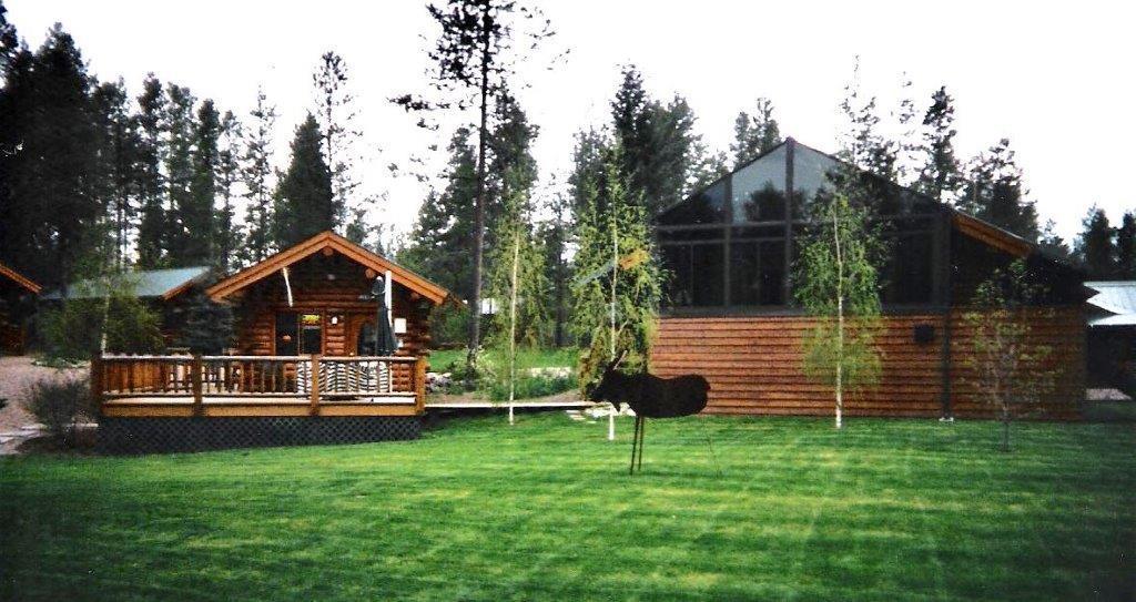 Silverwolf Log Chalets Coram Esterno foto
